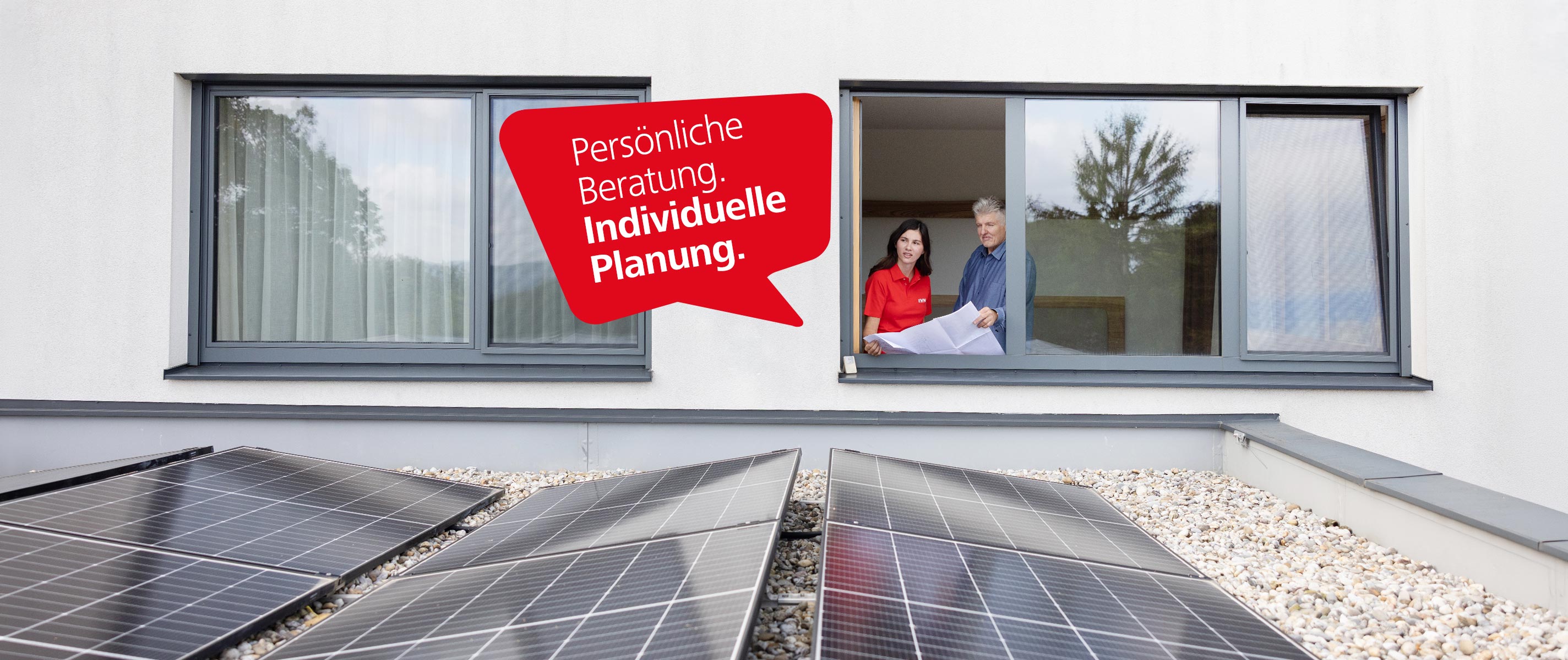 Dach mit PV-Anlage